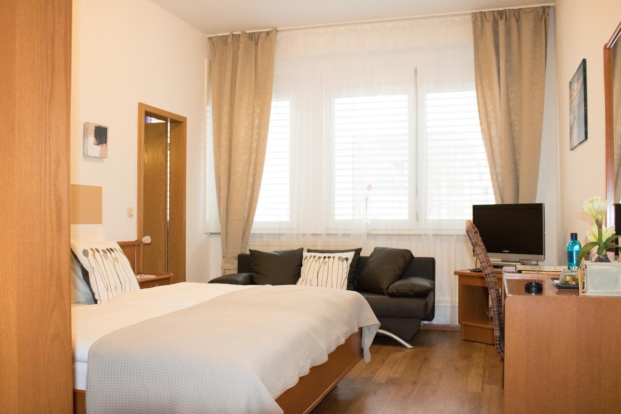 Stadthotel Russelsheim Exteriér fotografie